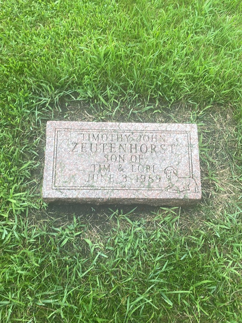Timothy John Zeutenhorst's grave. Photo 1