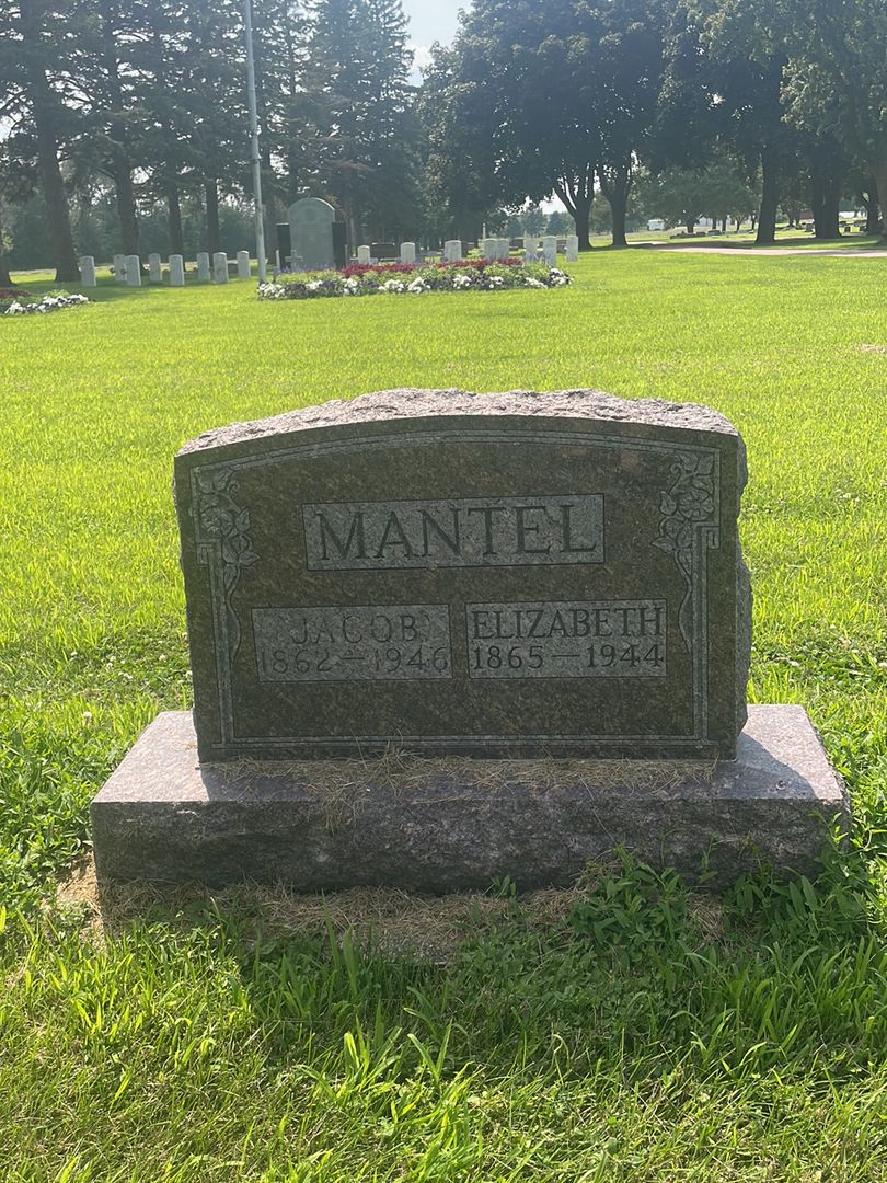 Elizabeth Mantel's grave. Photo 1