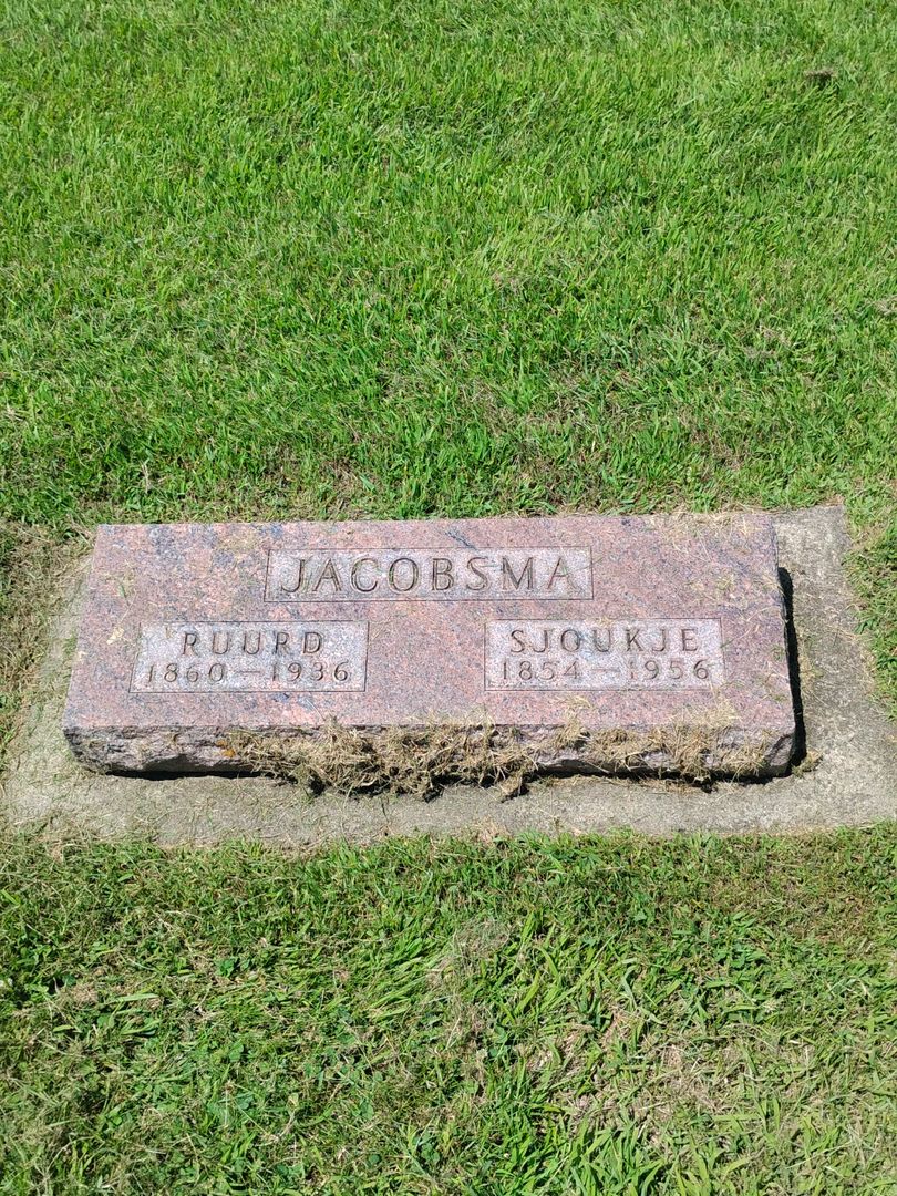 Ruurd Jacobsma's grave. Photo 1