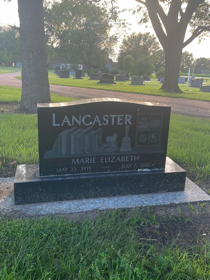 Marie Elizabeth Lancaster's grave. Photo 1