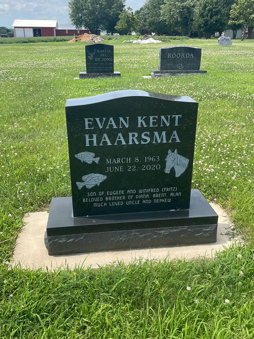 Evan Kent Haarsma's grave. Photo 1