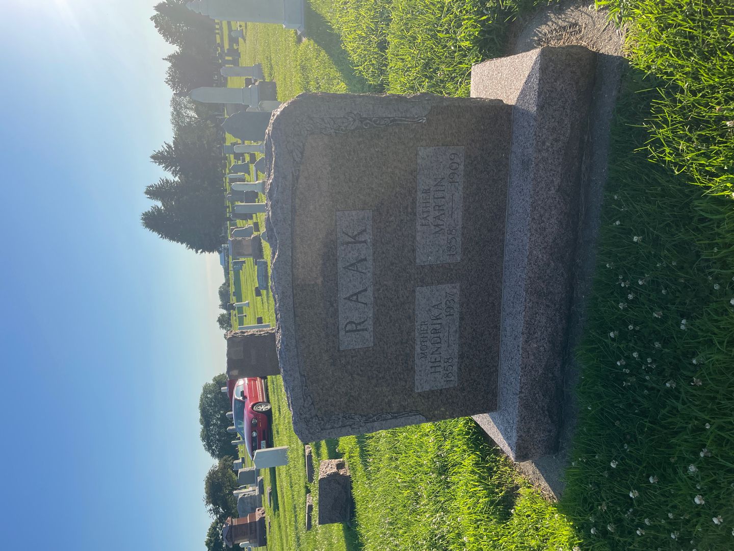 Martin Raak's grave. Photo 1