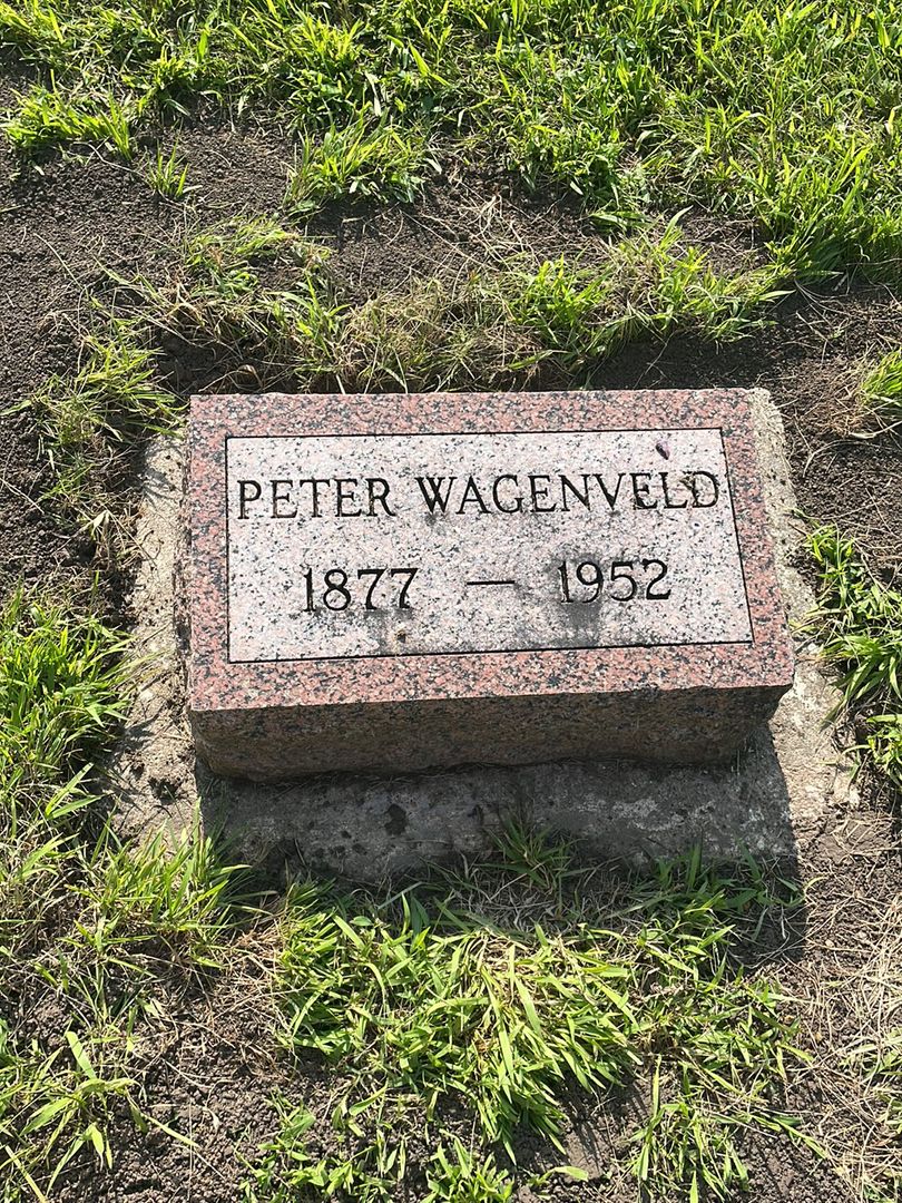 Peter Wagenveld's grave. Photo 1