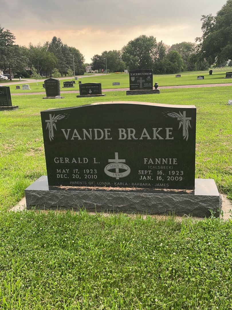 Fannie Calsbeek Vande Brake's grave. Photo 1