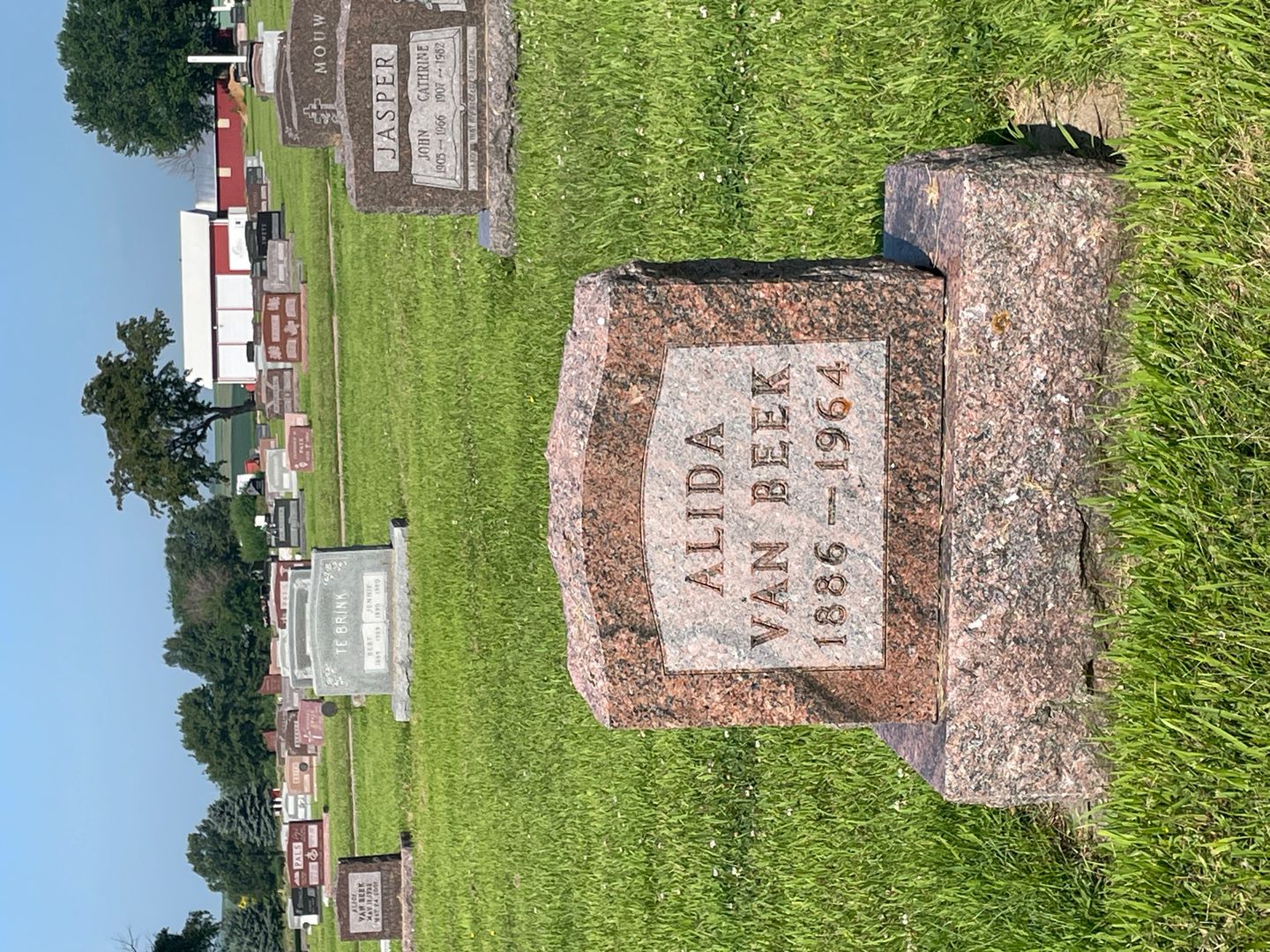 Alida Van Beek's grave. Photo 1