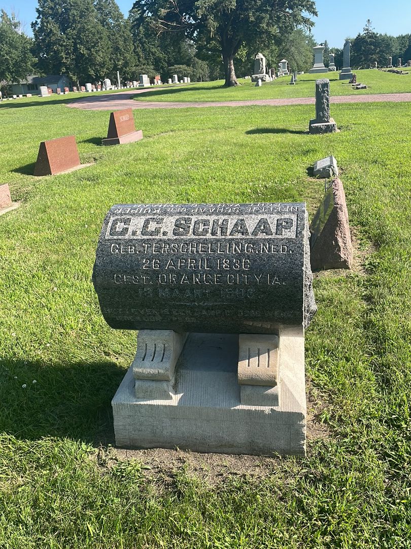 C. C. Schaap's grave. Photo 1