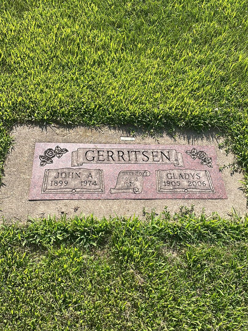 John A. Gerritsen's grave. Photo 1