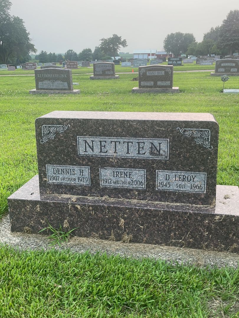 Dennis H. Netten's grave. Photo 1