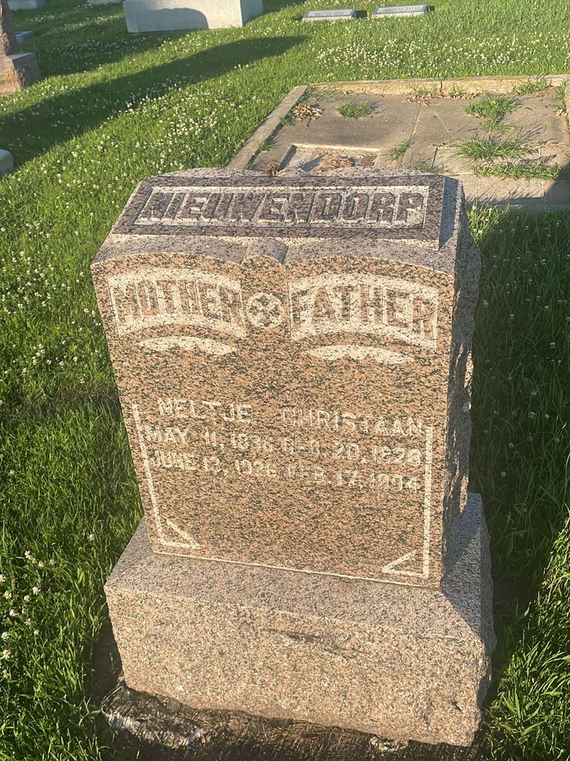 Neltje Newendorp's grave. Photo 1