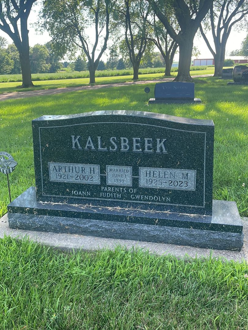 Arthur H. Kalsbeek's grave. Photo 1