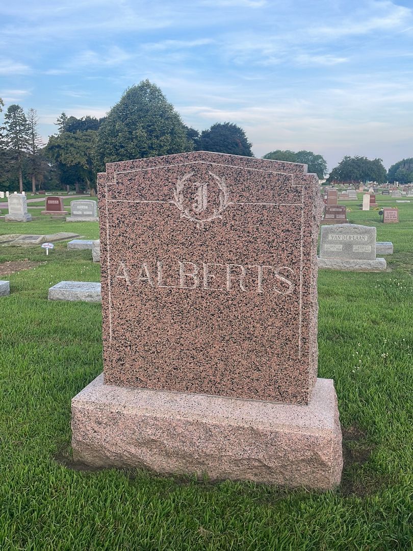 Garrett W. Aalberts's grave. Photo 1