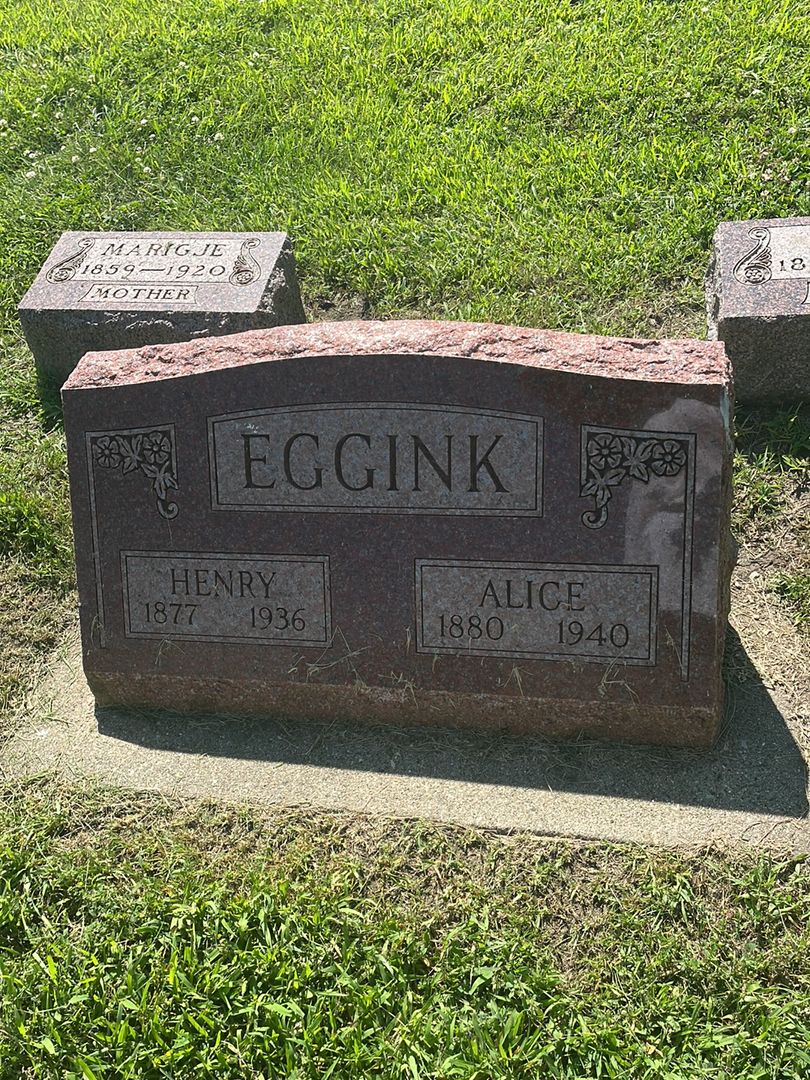 Henry Eggink's grave. Photo 1