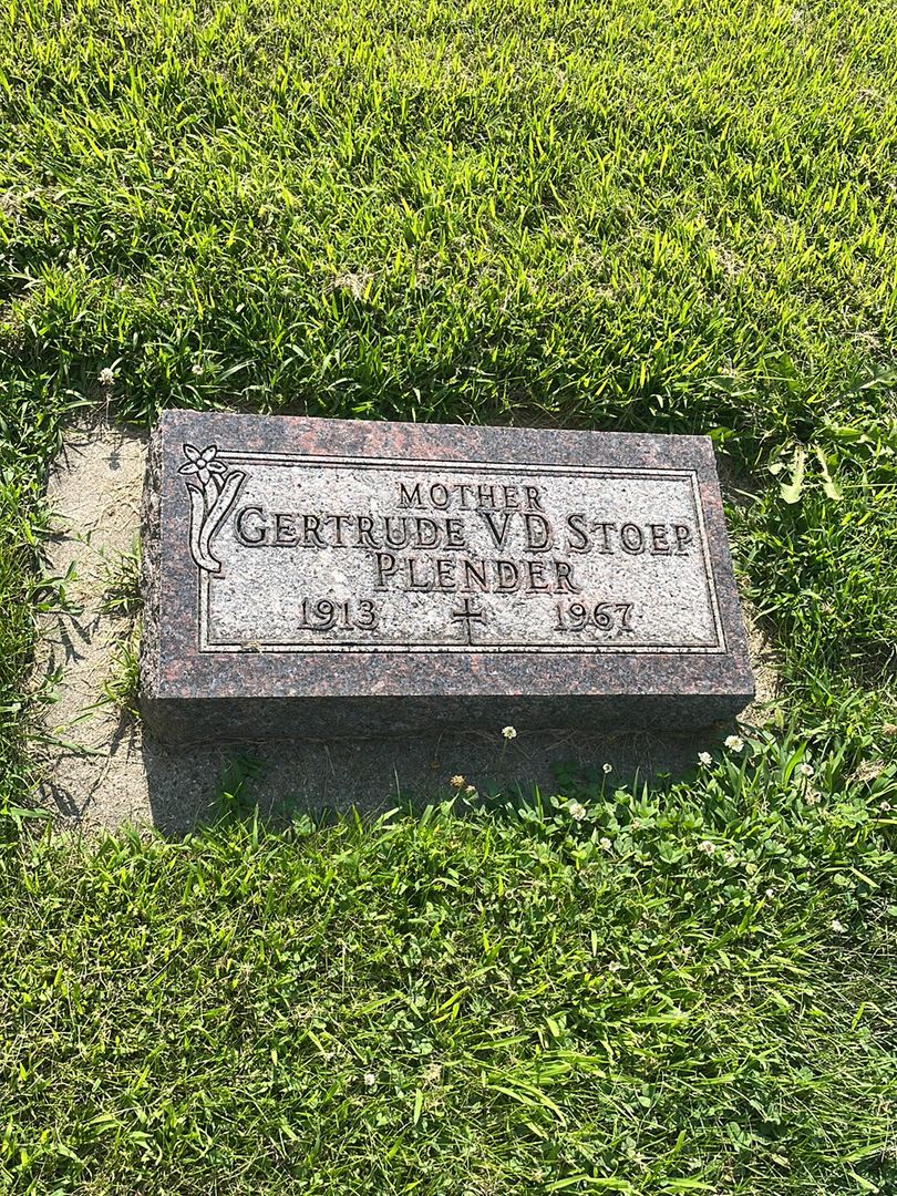 Gertrude V. D. Stoep Plender's grave. Photo 1