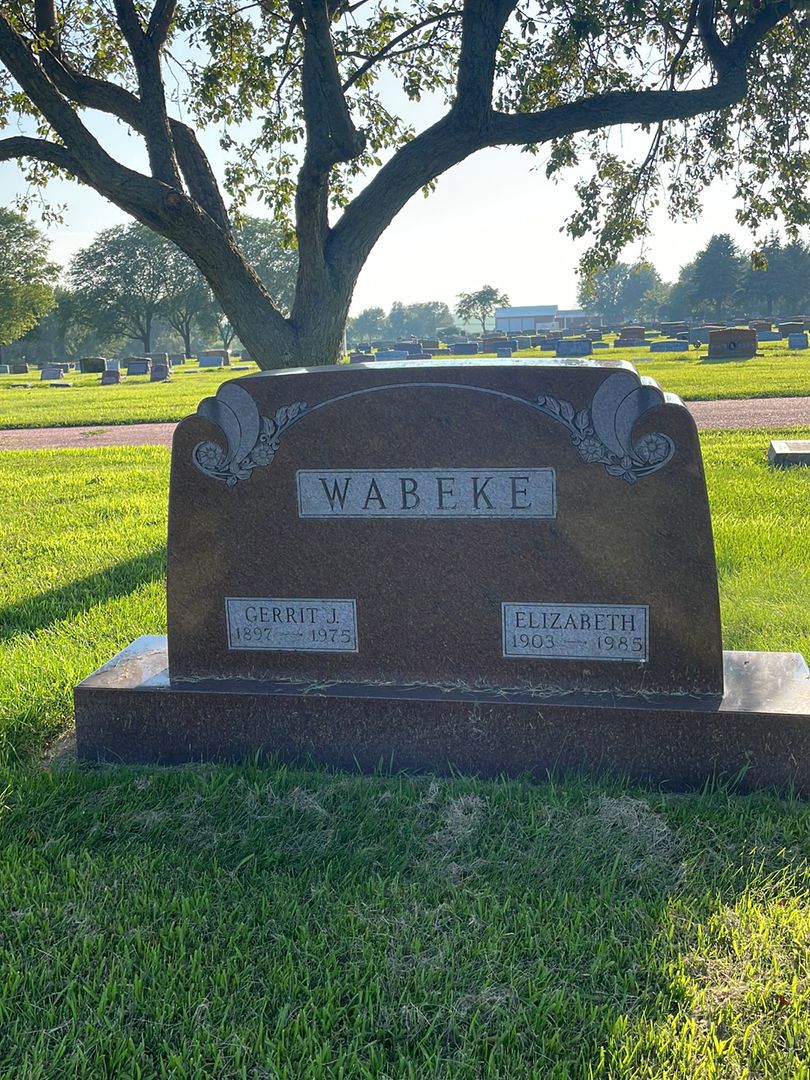 Elizabeth Wabeke's grave. Photo 1